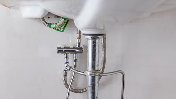 under-sink-hero-1800x500.png